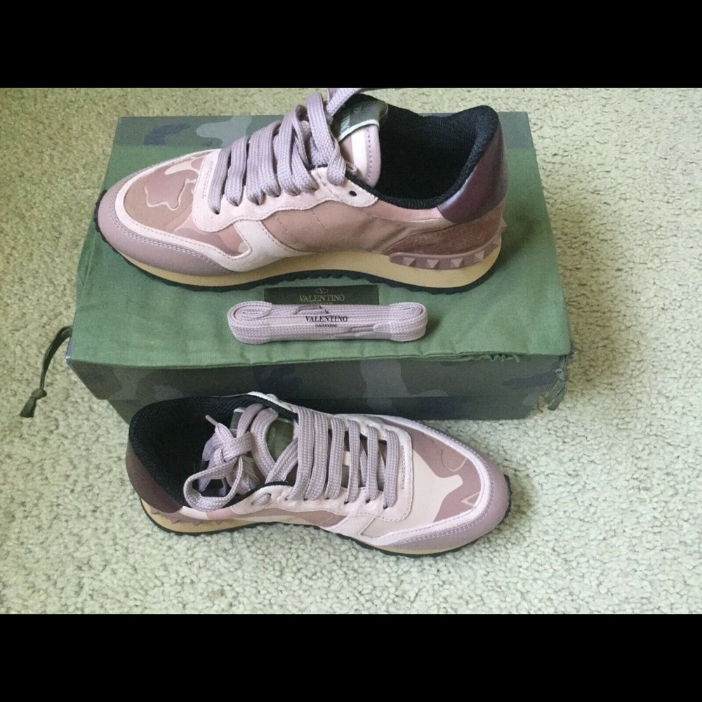 NEW 100% authentic Valentino Rockrunner sneakers